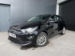 Blanc Utilisé 2023 Kia Rio Active Berline | 15 799 € (Prix juste)