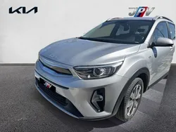 Utilisé 2024 Kia Stonic GT-Line SUV | 20 880 € (Prix juste)