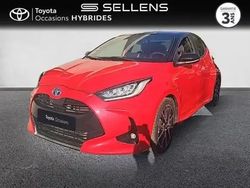 Biton rouge fusion / toit noir Occasion 2021 Toyota Yaris Hybrid Berline | 18 990 € (Prix assez cher)