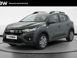 Noir Utilisé 2023 Dacia Sandero Expression Citadine | 14 799 € (Prix juste)