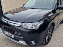 Noir Utilisé 2016 Mitsubishi Outlander SUV | 11 950 €