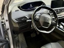 Utilisé 2020 Peugeot 5008 Allure Monospace | 12 500 € (Prix juste)
