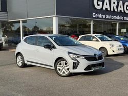 Gris Utilisé 2025 Renault Clio V Evolution Berline | 16 860 € (Prix juste)