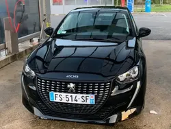 Noir Utilisé 2020 Peugeot 208 S Citadine | 12 900 € (Prix assez cher)