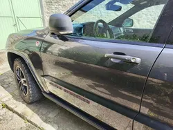 Utilisé 2017 Jeep Grand Cherokee Trailhawk SUV | 32 800 € (Prix juste)