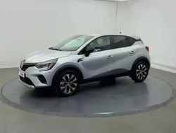 Gris highland Utilisé 2024 Renault Captur Evolution SUV | 23 289 € (Prix juste)