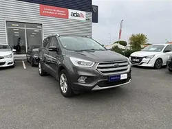 Gris Utilisé 2017 Ford Kuga Titanium SUV | 14 380 € (Prix juste)