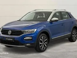 Bleu Utilisé 2019 VW T-Roc LOUNGE SUV | 18 799 € (Prix juste)