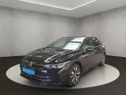Noir Utilisé 2024 VW Golf VIII Life Berline | 33 400 € (Prix cher)