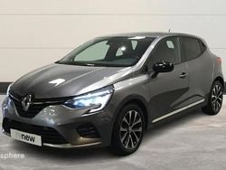 Gris Utilisé 2023 Renault Clio V Evolution Berline | 15 799 € (Prix juste)