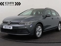 Gris Occasion 2021 VW Golf VIII Life Break | 19 495 € (Bon prix)