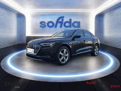 Noir brillant Utilisé 2021 Audi e-tron Sportback Advanced SUV | 45 900 € (Prix juste)