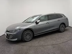 Gris Utilisé 2024 VW Passat Coupé | 45 990 €