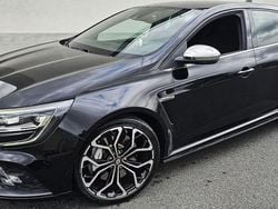 Noir Utilisé 2018 Renault Mégane IV R.S. Berline | 30 990 € (Prix juste)