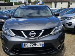 Gris Utilisé 2015 Nissan Qashqai SUV | 15 990 € (Prix juste)