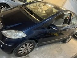 Bleu Utilisé 2007 Mercedes 200 Coupé | 4 600 €