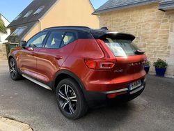 Rouge Utilisé 2020 Volvo XC40 SUV | 27 500 € (Prix juste)