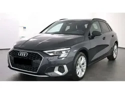 Gris Utilisé 2024 Audi A3 Sportback Advanced Plus Berline | 29 641 € (Prix juste)