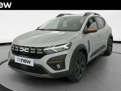 Gris Utilisé 2024 Dacia Sandero Extreme Citadine | 16 699 € (Prix juste)