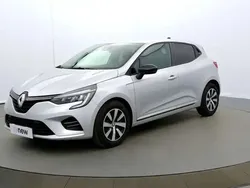 Gris Utilisé 2023 Renault Clio V Evolution Citadine | 15 890 € (Prix juste)