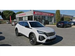 Blanc Nouvelle 2025 Peugeot 2008 Allure SUV | 27 990 € (Prix juste)