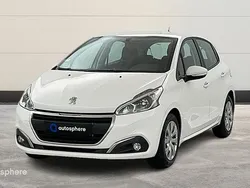 Blanc Utilisé 2018 Peugeot 208 Business-Line Citadine | 12 999 € (Prix assez cher)