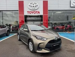 Utilisé 2022 Toyota Yaris Hybrid Berline | 17 990 € (Bon prix)