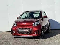 Rouge Utilisé 2021 Smart ForTwo Electric Drive Coupé | 13 900 € (Prix juste)