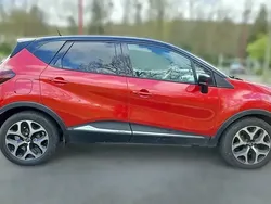 Rouge Utilisé 2016 Renault Captur SUV | 11 790 € (Prix juste)