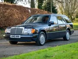 Bleu Utilisé 1990 Mercedes E230 | 16 181 €