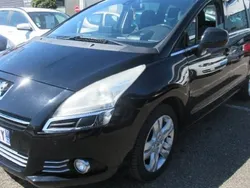 Utilisé 2011 Peugeot 5008 Premium Monospace | 5 990 € (Prix juste)