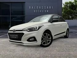 Polar white / phantom black Utilisé 2020 Hyundai i20 Edition Berline | 12 990 € (Prix juste)