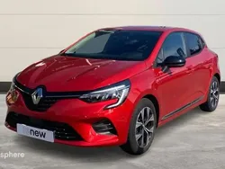 Utilisé 2023 Renault Clio V Evolution Berline | 15 999 € (Prix juste)