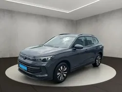 Gris Utilisé 2024 VW Tiguan Life SUV | 37 300 € (Bon prix)