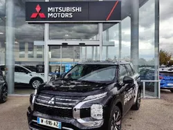 Blanc Utilisé 2025 Mitsubishi Outlander P-HEV Instyle SUV | 60 599 € (Prix assez cher)