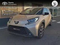 Bi ton beige gingembre noir Occasion 2023 Toyota Aygo X Design SUV | 17 490 € (Prix assez cher)