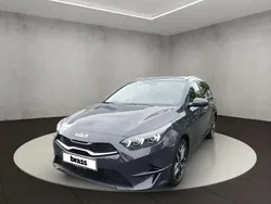 Gris Nouvelle 2025 Kia Ceed Sportswagon 4 Break | 27 980 € (Prix juste)