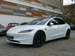 Blanc Utilisé 2024 Tesla Model 3 Standard Range Berline | 32 990 € (Prix cher)