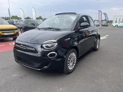 Onyx black pastel Utilisé 2025 Fiat 500e Cabriolet | 33 999 €