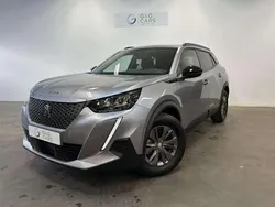 Gris Utilisé 2023 Peugeot e-2008 Style SUV | 23 500 € (Prix cher)