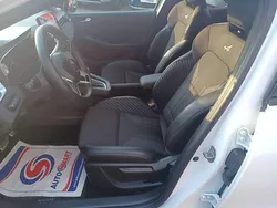 Blanc Utilisé 2024 Renault Clio V Esprit Alpine | 23 990 € (Prix cher)