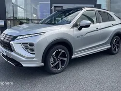 Gris Nouvelle 2024 Mitsubishi Eclipse Cross Instyle SUV | 32 999 €