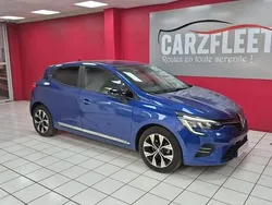 Bleu Utilisé 2023 Renault Clio V Evolution Berline | 13 490 € (Bon prix)