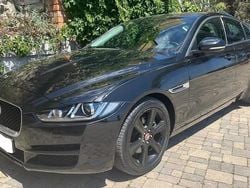 Noir Utilisé 2015 Jaguar XE Portfolio Berline | 15 990 €