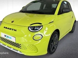 Vert Utilisé 2024 Abarth 500e Citadine | 24 990 € (Super prix)