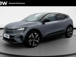 Gris Utilisé 2022 Renault Mégane Iconic Berline | 25 990 € (Prix juste)