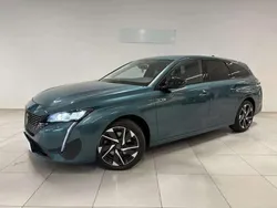 Bleu Utilisé 2023 Peugeot 308 Allure Berline | 22 500 € (Prix assez cher)