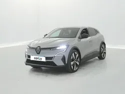 Gris Utilisé 2022 Renault Mégane Techno Berline | 24 990 € (Prix juste)