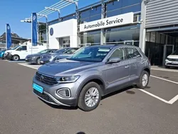 Utilisé 2024 VW T-Roc Life SUV | 26 990 € (Prix juste)