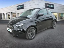 Onyx black pastel Utilisé 2021 Fiat 500e Cabriolet | 16 490 € (Prix juste)